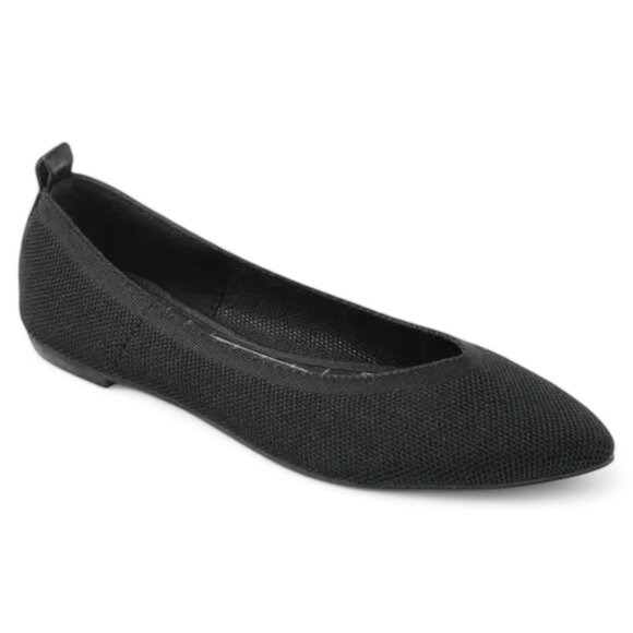 Journee Collection Womens Black Sweetheart Shaped Comfort Stretch Veata Pointed - Picture 1 of 3